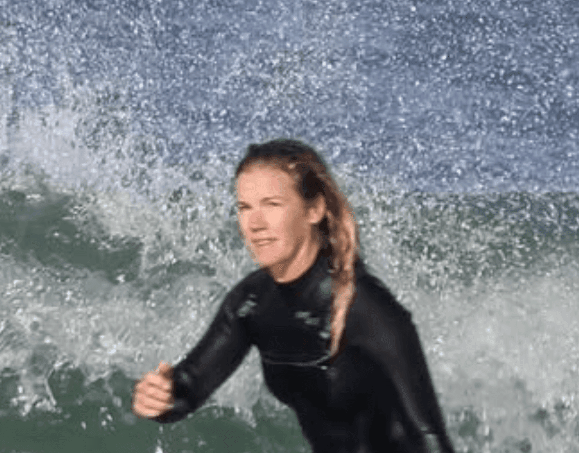 Coline Jeannet, surfer